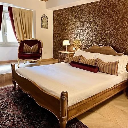 The Ambassador By Palazzo Monga Apartman