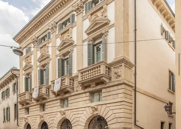 The Ambassador By Palazzo Monga Lägenhet Verona